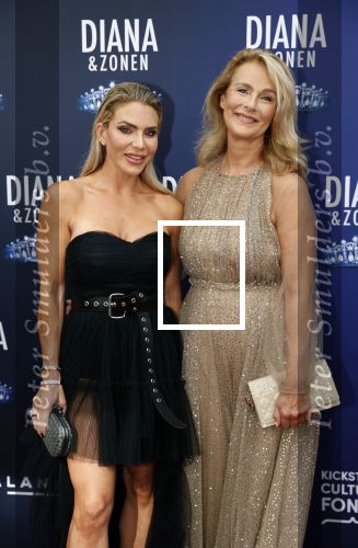 Amsterdam 12 september 2021
Premiere Diana en zonen in het deLaMar theater.
Aaltje v Zweden met haar dochter Anna Sophia