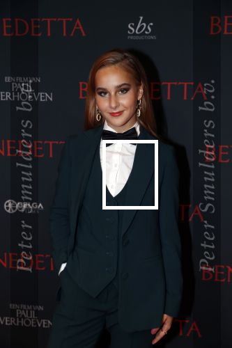 Amsterdam 12 oktober 2021
Premiere Benedetta  in Tuschinski. paul Verhoeven is de regisseur. Aiko Beemsterboer kwam met een kennis