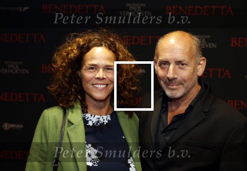 Amsterdam 12 oktober 2021
Premiere Benedetta  in Tuschinski. paul Verhoeven is de regisseur. Alain de Levita