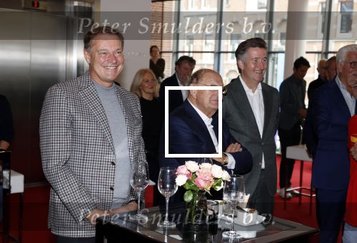 Amsterdam 18 oktober 2021
Boekpresentatie Andre v Duin geschreven door Bert Kuizenga . De presentatie vindt plaats in het DeLamar theater. Albert Verlinde en Joop v d Ende