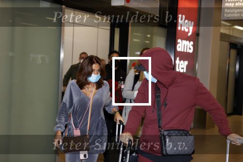 Amsterdam 17 oktober 2021
Andre Hazes en zijn moeder rachel Hazes rriveren op schiphol nadat Andre 4 weken in Spanje is geweest.