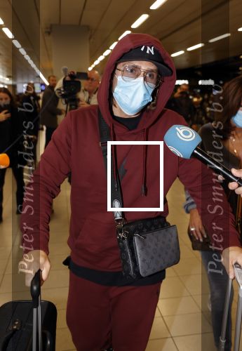 Amsterdam 17 oktober 2021
Andre Hazes en zijn moeder rachel Hazes rriveren op schiphol nadat Andre 4 weken in Spanje is geweest.