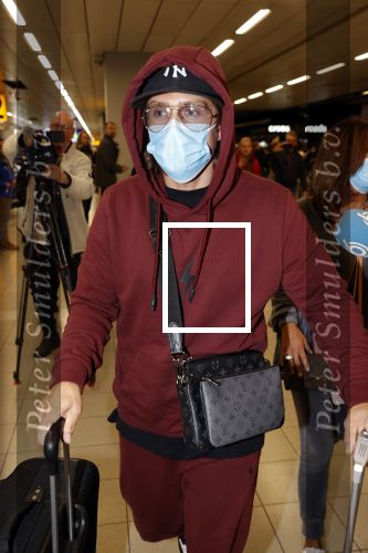 Amsterdam 17 oktober 2021
Andre Hazes en zijn moeder rachel Hazes rriveren op schiphol nadat Andre 4 weken in Spanje is geweest.