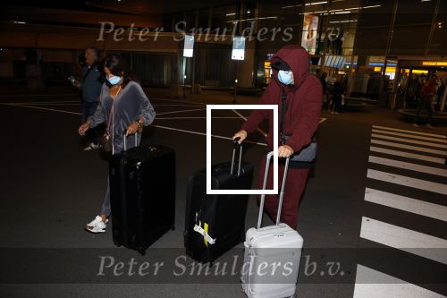 Amsterdam 17 oktober 2021
Andre Hazes en zijn moeder rachel Hazes rriveren op schiphol nadat Andre 4 weken in Spanje is geweest.