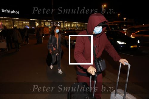 Amsterdam 17 oktober 2021
Andre Hazes en zijn moeder rachel Hazes rriveren op schiphol nadat Andre 4 weken in Spanje is geweest.