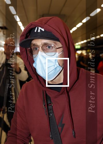 Amsterdam 17 oktober 2021
Andre Hazes en zijn moeder rachel Hazes rriveren op schiphol nadat Andre 4 weken in Spanje is geweest.