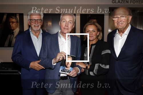 Amsterdam 18 oktober 2021
Boekpresentatie Andre v Duin geschreven door Bert Kuizenga . De presentatie vindt plaats in het DeLamar theater. Andre met jan Slagter Carolien tensen en Joop v d Ende