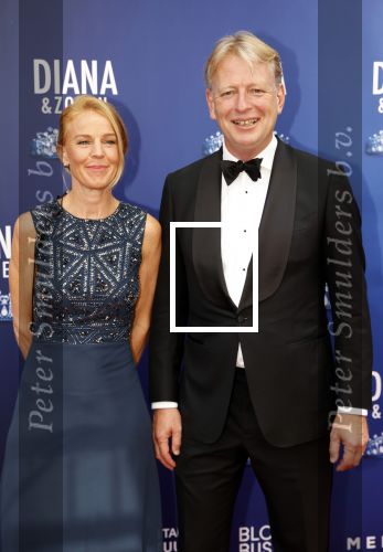 Amsterdam 12 september 2021
Premiere Diana en zonen in het deLaMar theater. Andreas Fleischmann met een collega