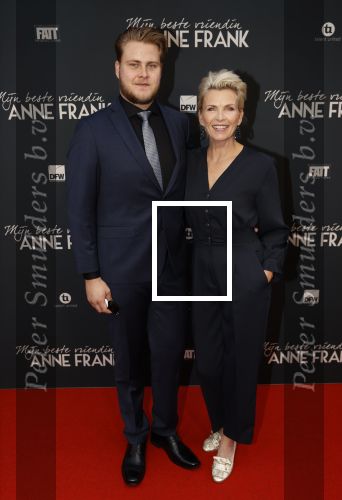 Amsterdam 6 september 2021
Premiere Mijn beste vriendin Anne Frank in Tuschinski.
Anita Witzier kwam met haar zoon