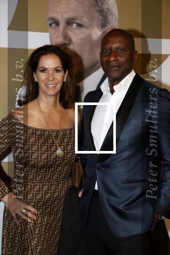 Amsterdam 28 september 2021
Premiere James Bond in Tuschinski. Annemarie v gaal met man