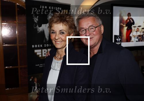 Volendam 12 oktober 2021
Boekpresentatie Jan Keizer bij Hotel Spaander in Volendam . Alle oude bendleden van BZN zijn aanwezig zoals Annie Schilder Carola Smit Jan Tuijp Jack Veerman Thomas Tol Dick Plat