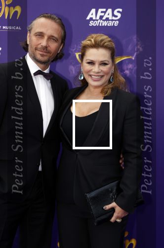 Scheveningen 26 september 2021
Premiere Aladdin in het circustheater. Antje Monteiro met een goede kennis