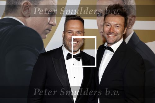 Amsterdam 28 september 2021
Premiere James Bond in Tuschinski. Barry Paf met Robin Pors