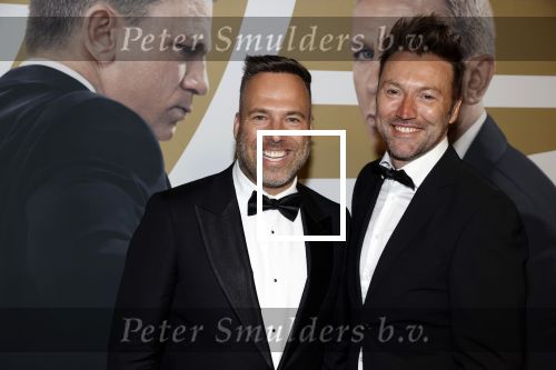 Amsterdam 28 september 2021
Premiere James Bond in Tuschinski. Barry Paf met Robin Pors