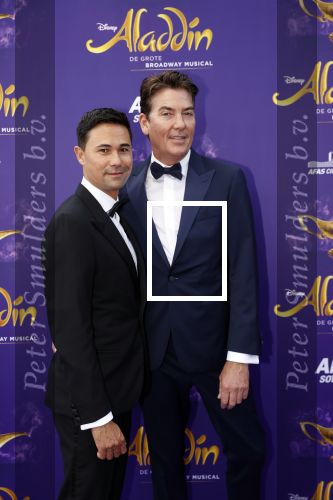 Scheveningen 26 september 2021
Premiere Aladdin in het circustheater. Bart ettekoven met vriend