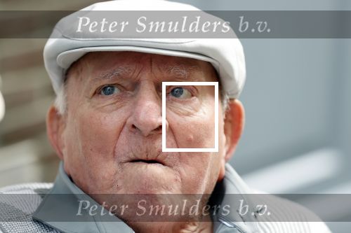 Vlaardingen 17 september 2021
Bas v Toor viert zijn 86e verjaardag . Er is een defile met Bassie en Adriaan auto\'s. Ook de vrouw van Bas , Coby zijn dochter Liesbeth en schoonzoon Evert waren aanwezig.
