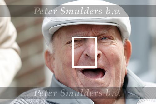 Vlaardingen 17 september 2021
Bas v Toor viert zijn 86e verjaardag . Er is een defile met Bassie en Adriaan auto\'s. Ook de vrouw van Bas , Coby zijn dochter Liesbeth en schoonzoon Evert waren aanwezig.