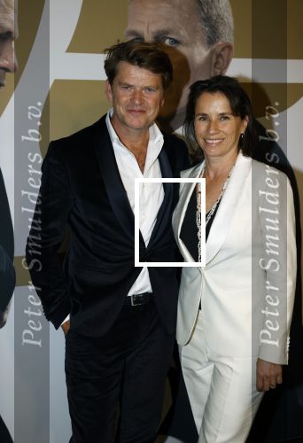 Amsterdam 28 september 2021
Premiere James Bond in Tuschinski. Beau v erven Dorens met zijn vrouw Selly