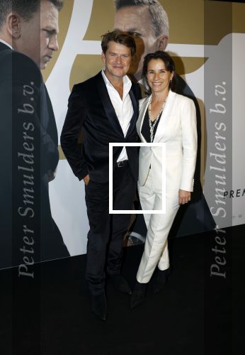 Amsterdam 28 september 2021
Premiere James Bond in Tuschinski. Beau v erven Dorens met zijn vrouw Selly