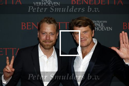 Amsterdam 12 oktober 2021
Premiere Benedetta  in Tuschinski. paul Verhoeven is de regisseur. Beau v Erven Dorens met Mark v Eeuwen