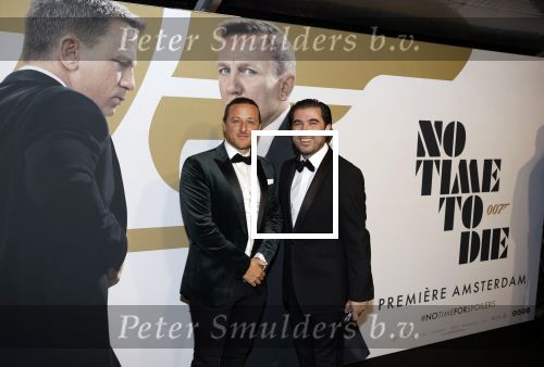 Amsterdam 28 september 2021
Premiere James Bond in Tuschinski. Benjamin Aslan met een kennis
