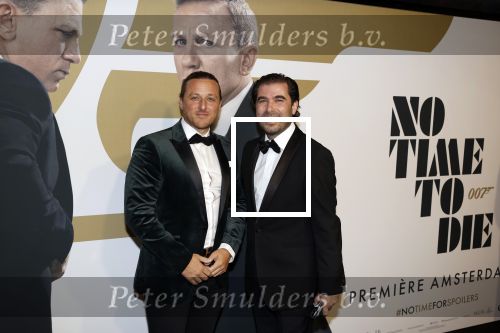 Amsterdam 28 september 2021
Premiere James Bond in Tuschinski. Benjamin Aslan met een kennis