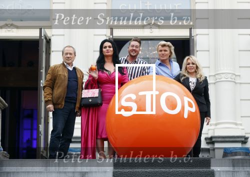 Amsterdam 2 september 2021
Aftrap van Stoptober bij Vondel CS.
Aanwezig Patricia PaaY Hans Klok Bill v Dijk  Louisa en Rowan en Patrick Martens .