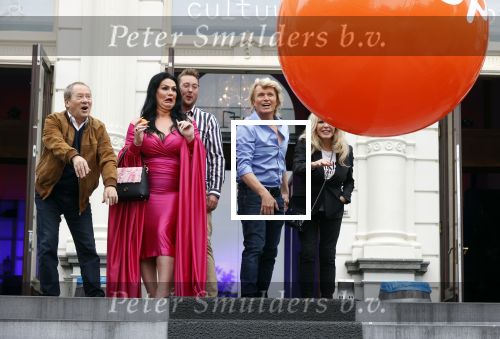 Amsterdam 2 september 2021
Aftrap van Stoptober bij Vondel CS.
Aanwezig Patricia PaaY Hans Klok Bill v Dijk  Louisa en Rowan en Patrick Martens .