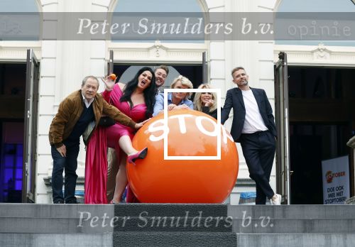 Amsterdam 2 september 2021
Aftrap van Stoptober bij Vondel CS.
Aanwezig Patricia PaaY Hans Klok Bill v Dijk  Louisa en Rowan en Patrick Martens .
