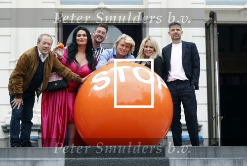 Amsterdam 2 september 2021
Aftrap van Stoptober bij Vondel CS.
Aanwezig Patricia PaaY Hans Klok Bill v Dijk  Louisa en Rowan en Patrick Martens .