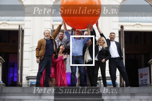 Amsterdam 2 september 2021
Aftrap van Stoptober bij Vondel CS.
Aanwezig Patricia PaaY Hans Klok Bill v Dijk  Louisa en Rowan en Patrick Martens .