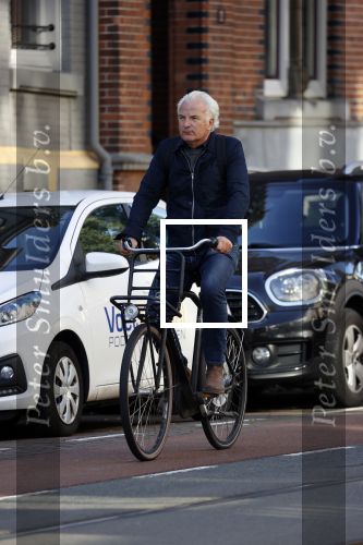Amsterdam 4 oktober 2021
Bob Sikkes op zijn fiets in Amsterdam zuid.
