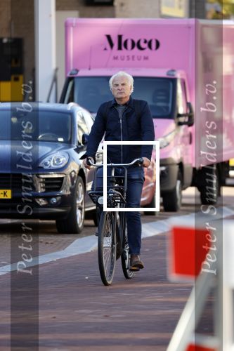 Amsterdam 4 oktober 2021
Bob Sikkes op zijn fiets in Amsterdam zuid.