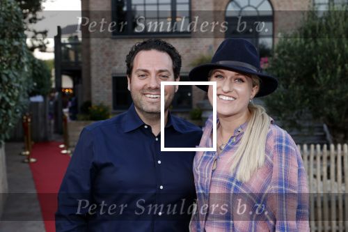 Noordwijk 4 september 2021
Martien Meiland viert zijn 60e verjaardag in de tuin van zijn nieuwe huis/villa. Aanwezig oa Erica Meiland Maxime Meiland (zwanger) met partner Leroy Molkenboer en Montana Meiland met partner Dirk .
Britt Dekker kwam met haar vriend Nax Apotowski. Ze zijn al ruim 8 jaar samen maar nog nooit op de foto geweest.