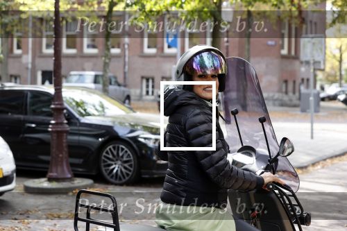 Amsterdam 11 oktober 2021
Presentatie fit platform van Antje Monteiro fit at home health & lifestyle. Chimene v Oosterhout en tanja Jess kwamen op vespa scooter