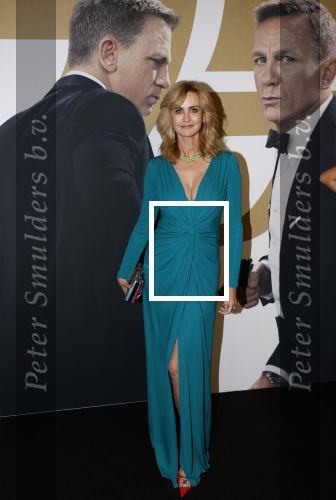 Amsterdam 28 september 2021
Premiere James Bond in Tuschinski. daphne Deckers kwam met haar dochter Emma Deckers
