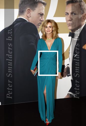 Amsterdam 28 september 2021
Premiere James Bond in Tuschinski. daphne Deckers kwam met haar dochter Emma Deckers
