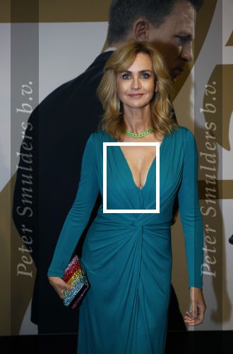 Amsterdam 28 september 2021
Premiere James Bond in Tuschinski. daphne Deckers kwam met haar dochter Emma Deckers