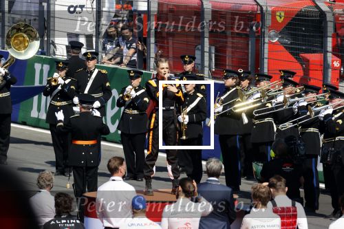 Zandvoort 5 september 2021
GP formule 1 op Zandvoort .
Davina Michelle zingt het volkslied en ze zingt een song samen met Armin v Buuren als de DJ
