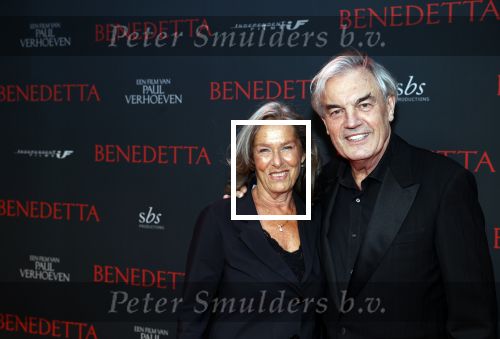 Amsterdam 12 oktober 2021
Premiere Benedetta  in Tuschinski. paul Verhoeven is de regisseur. Derek de Lint met zijn vrouw