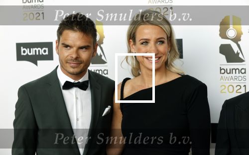 Amsterdam 20 september 2021
Buma awards in Bimhuis in Amsterdam.
Dionne Stax kwam met haar vriend Steven Jansen van Lucasandsteve mee. Lucas de Wert  was met zijn vrouw Evelien .