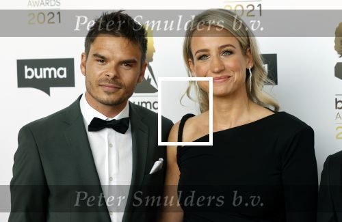 Amsterdam 20 september 2021
Buma awards in Bimhuis in Amsterdam.
Dionne Stax kwam met haar vriend Steven Jansen van Lucasandsteve mee. Lucas de Wert  was met zijn vrouw Evelien .