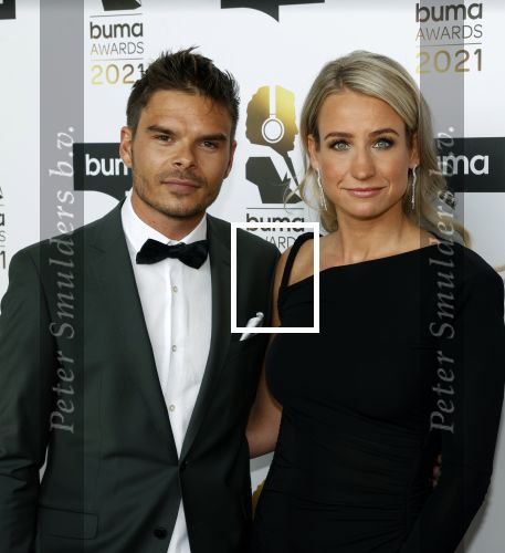 Amsterdam 20 september 2021
Buma awards in Bimhuis in Amsterdam.
Dionne Stax kwam met haar vriend Steven Jansen van Lucasandsteve mee. Lucas de Wert  was met zijn vrouw Evelien .
