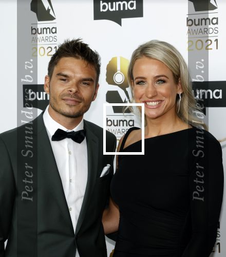 Amsterdam 20 september 2021
Buma awards in Bimhuis in Amsterdam.
Dionne Stax kwam met haar vriend Steven Jansen van Lucasandsteve mee. Lucas de Wert  was met zijn vrouw Evelien .