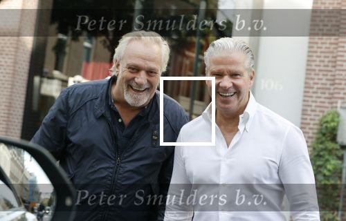 Amsterdam 20 september 2021
Opnames commercial met Dries Roelvink voor de deur bij Oger. Ook zijn vrouw Honoria en manager Frank Wisse zijn erbij . Dries rijdt met zijn biro CCCC schade tegen een bloembak.