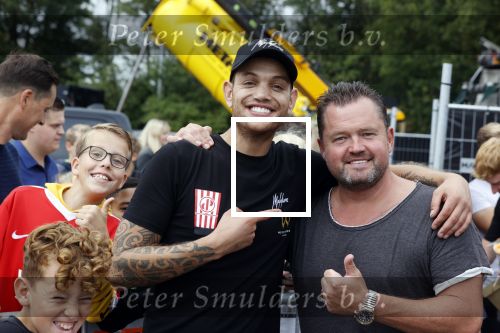 Oudewater 11 september 2021
Dutch Performante ( Chahid Charrak) maakt de grootste popcorn bak en komt in het Guissnessboek of records. Chahid en Frans Duijts