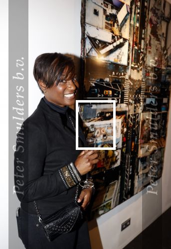 Amsterdam 6 oktober 2021
Opening expositie Bram Reijnders . Nicolette v dam is de host van de avond. Edsilia Rombley