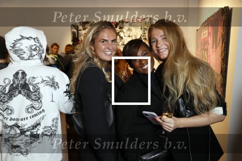 Amsterdam 6 oktober 2021
Opening expositie Bram Reijnders . Nicolette v dam is de host van de avond. Robin de Vries met Edsilia Rombley en
