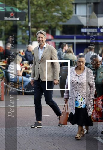 Amsterdam 16 september 2021
Feestje van Life after football in het holland casino.
Edwin v d Sar