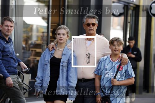 Amsterdam 18 september 2021
Emile Ratelband met zijn kinderen Emilio en Royce op de PC Hooftstraat
